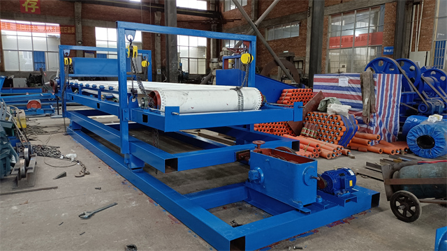 What are the common types of mineral processing equipment?